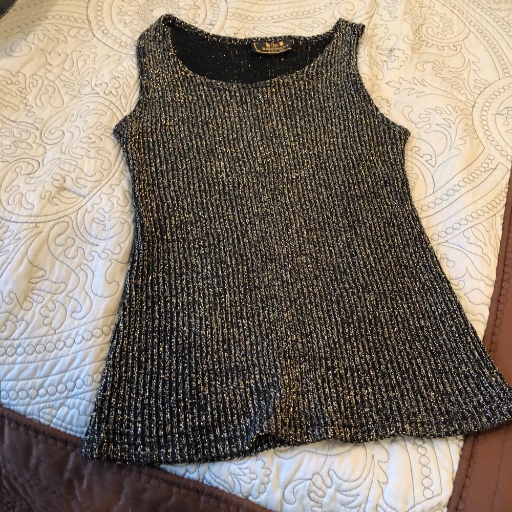 Metallic top